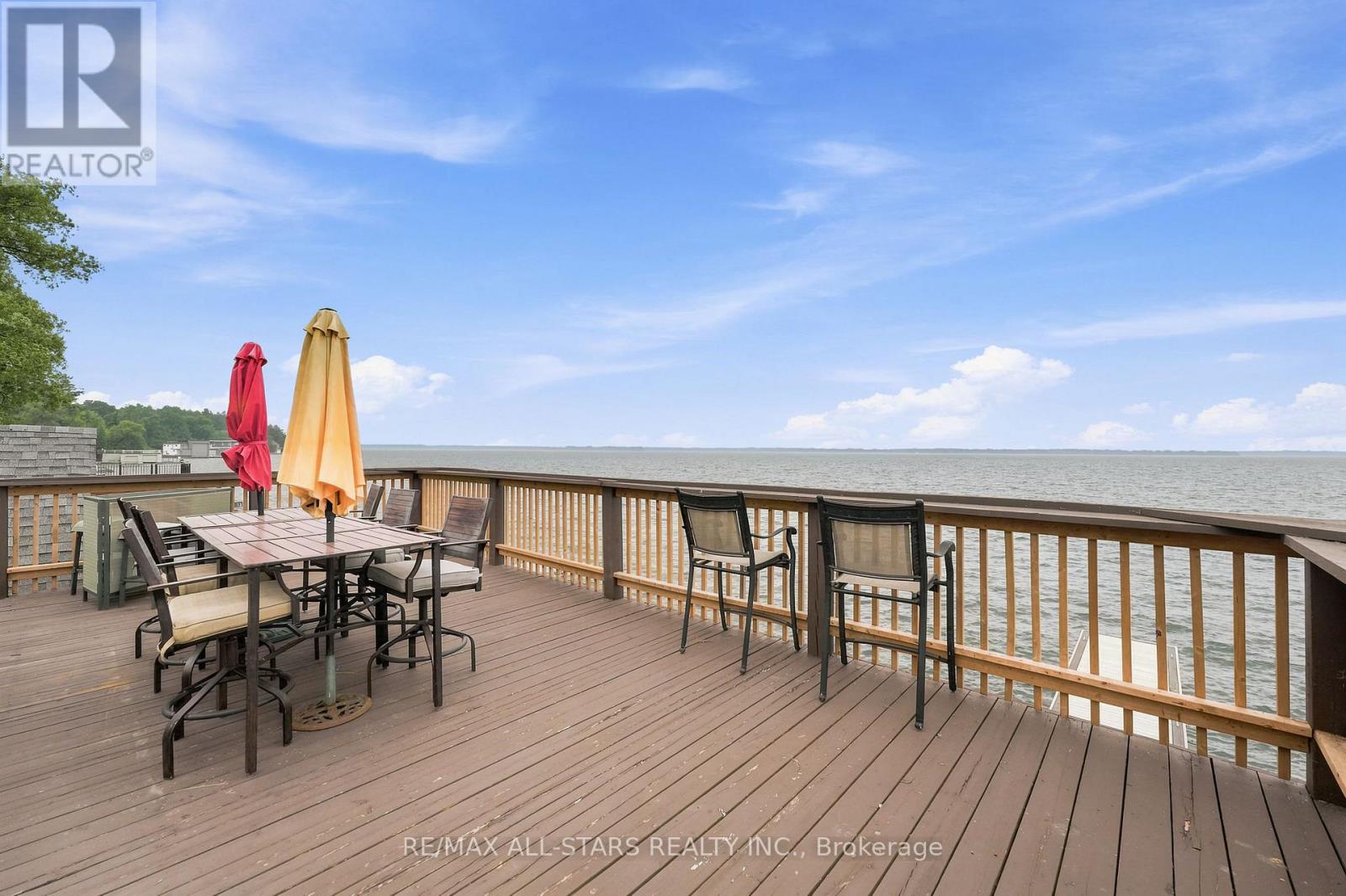 664 LAKE DRIVE N - 37