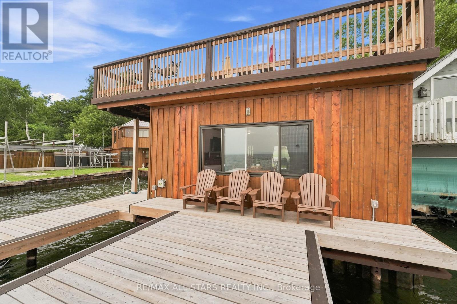 664 LAKE DRIVE N - 36