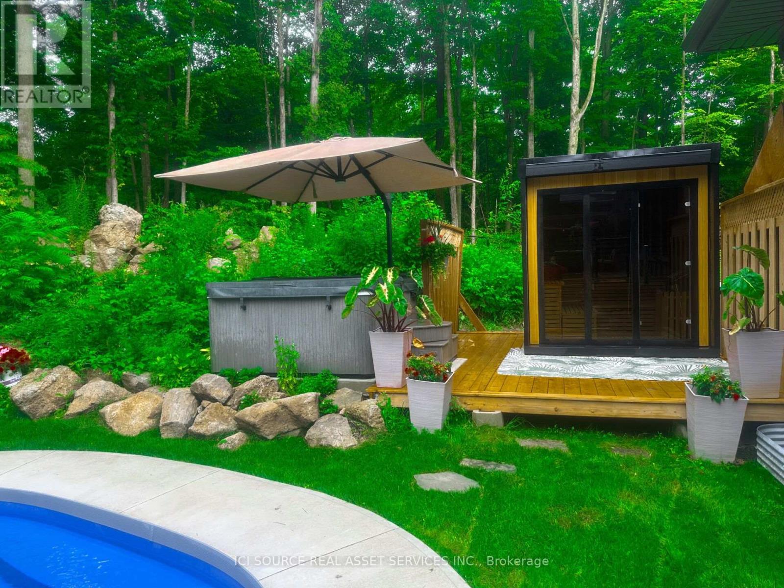 13 TIMBERRUN COURT - 39