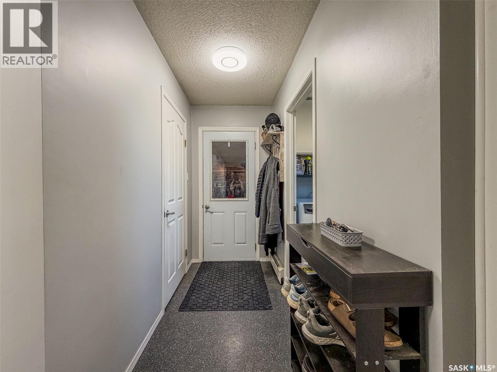 405 5th STREET E - 43