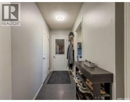 405 5th Street E, Shaunavon, SK S0N2M0 Photo 43
