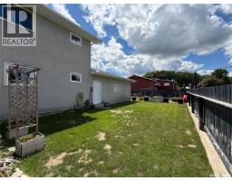 405 5th Street E, Shaunavon, SK S0N2M0 Photo 52