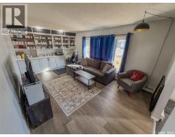 Bedroom - 405 5th Street E, Shaunavon, SK S0N2M0 Photo 8