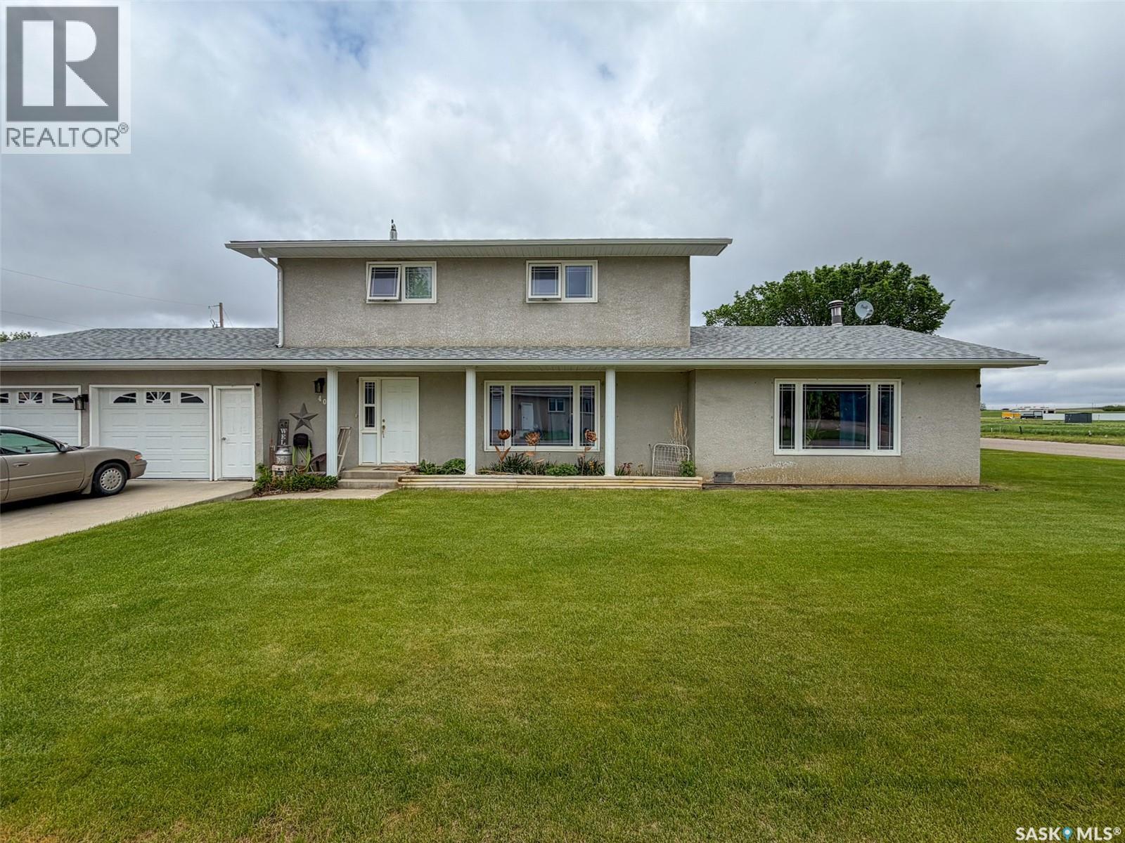 405 5th STREET E - 1