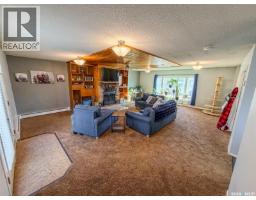 405 5th Street E, Shaunavon, SK S0N2M0 Photo 35