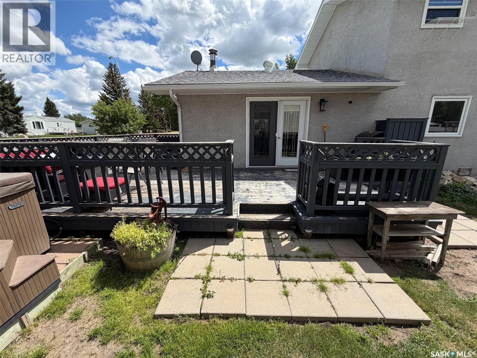 405 5th STREET E - 46