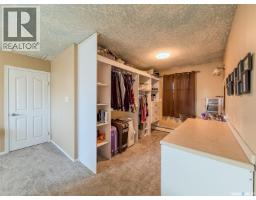 405 5th Street E, Shaunavon, SK S0N2M0 Photo 14