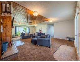 405 5th Street E, Shaunavon, SK S0N2M0 Photo 36