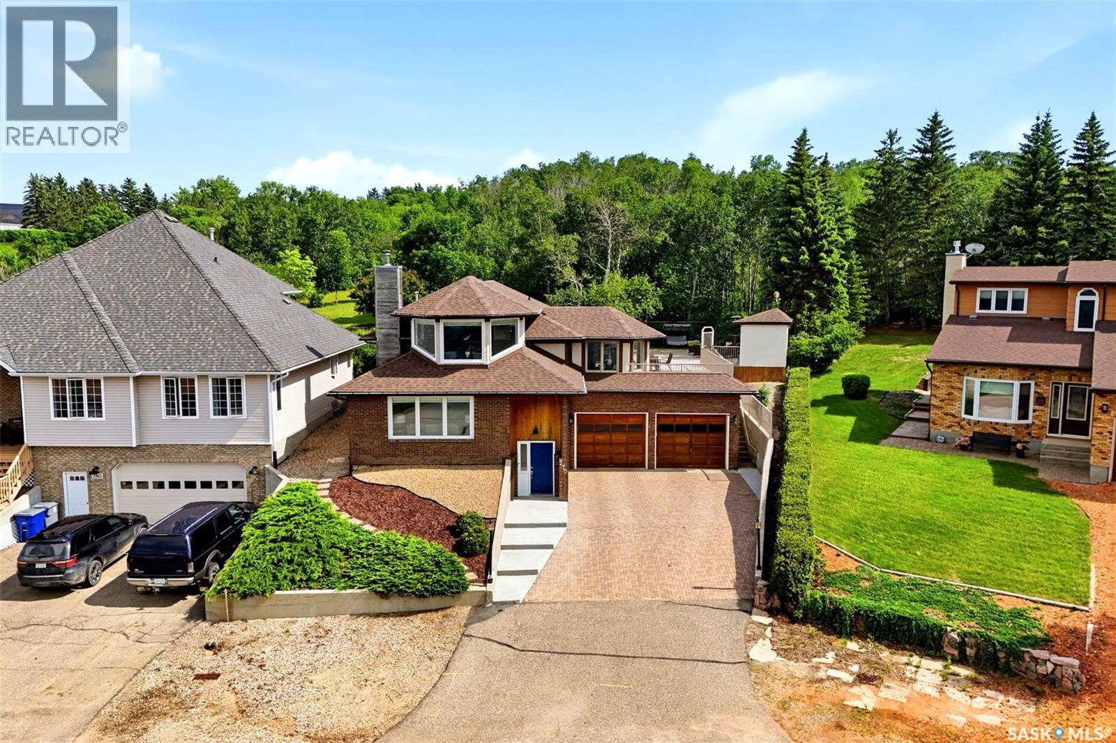 270 Prospect CRESCENT - 1