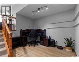 Living room - 270 Prospect Crescent, Lumsden, SK S0G3C0 Photo 8