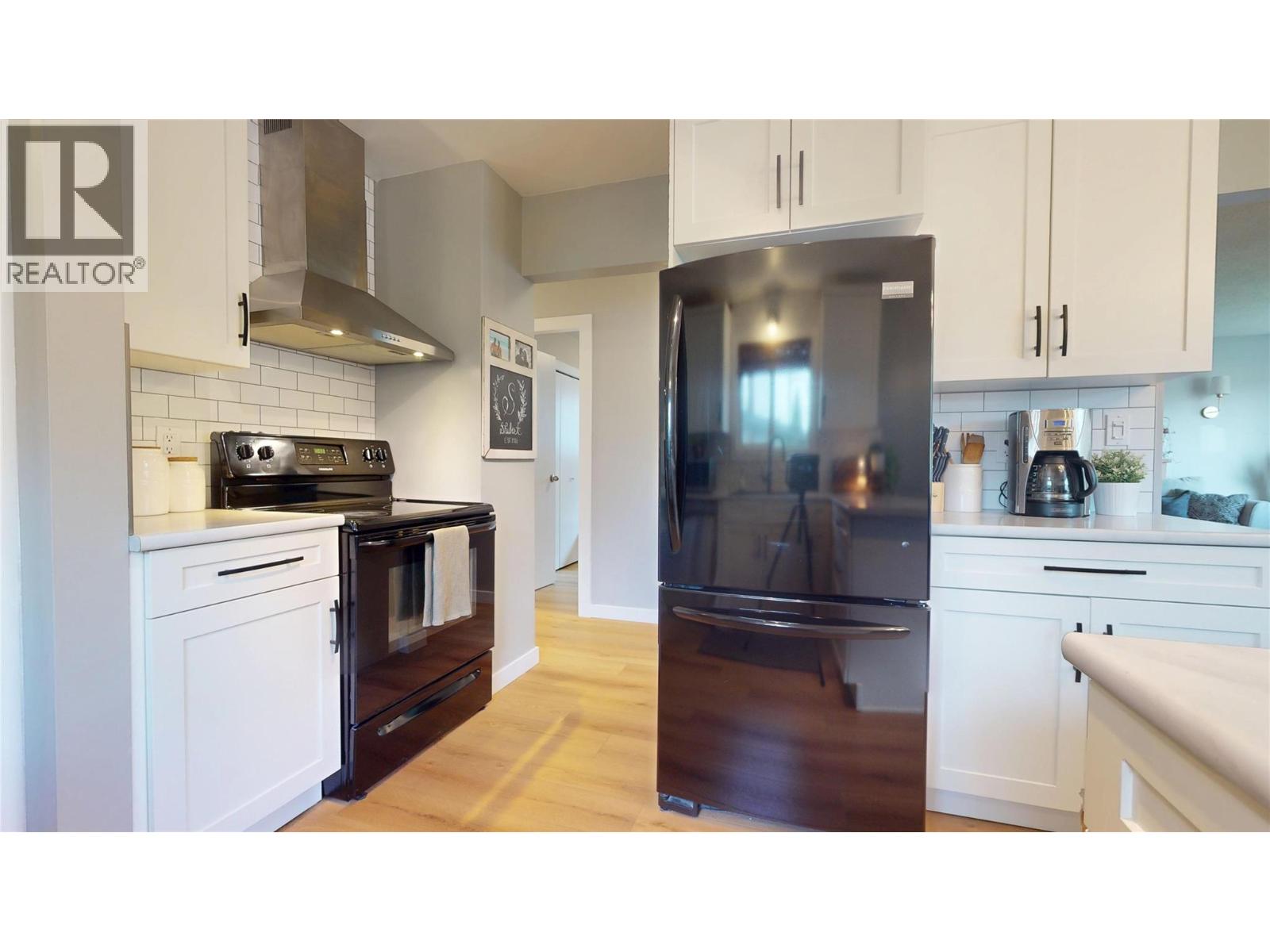 1108 11 Street S - 13