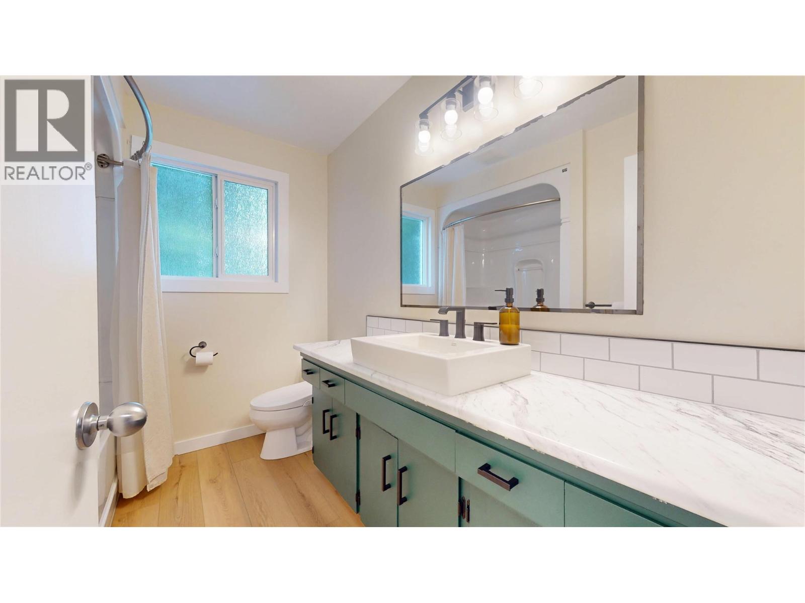 1108 11 Street S - 20
