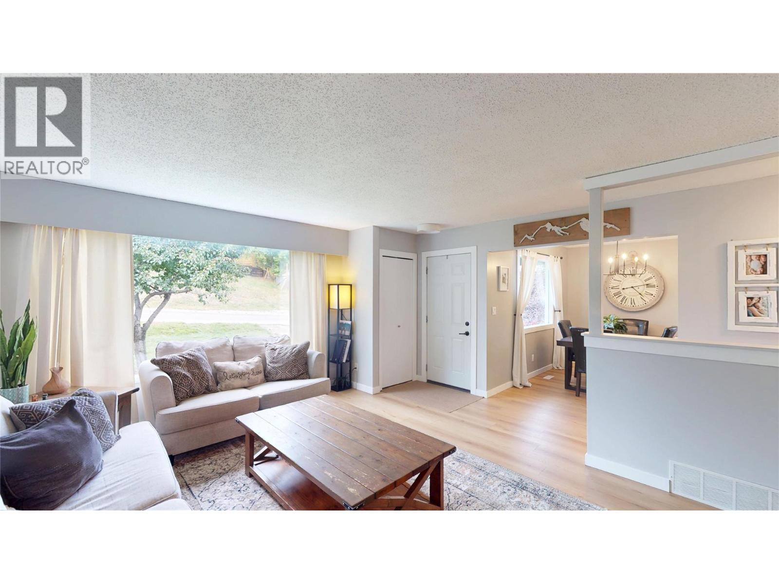 1108 11 Street S - 7
