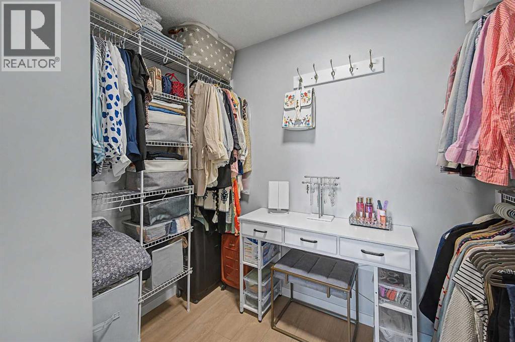 #304 40 Carrington Plaza NW - 18