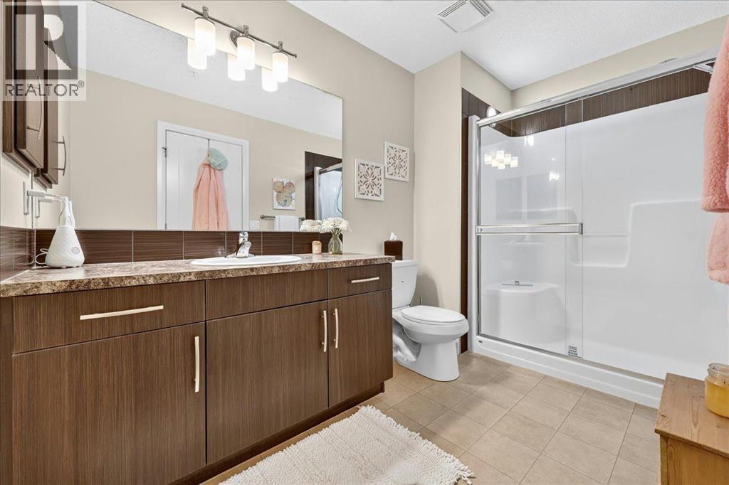 15 Sunset Square, Cochrane
