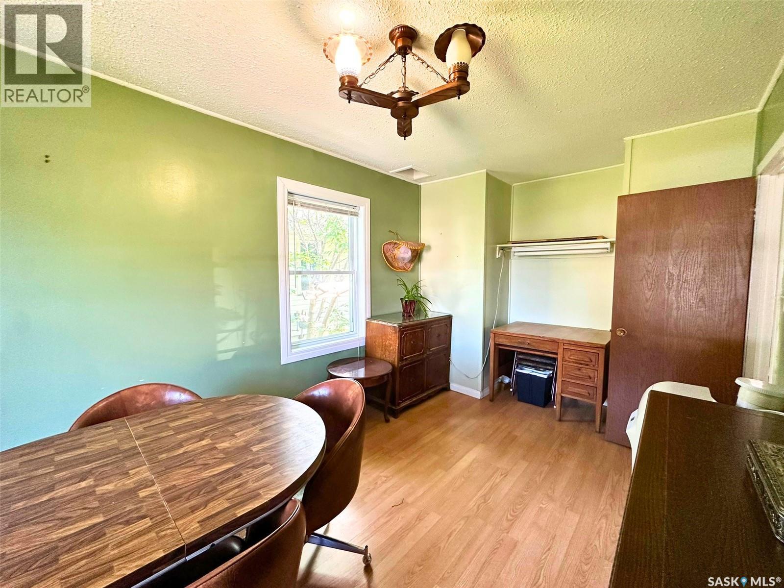249 6th STREET E - 17
