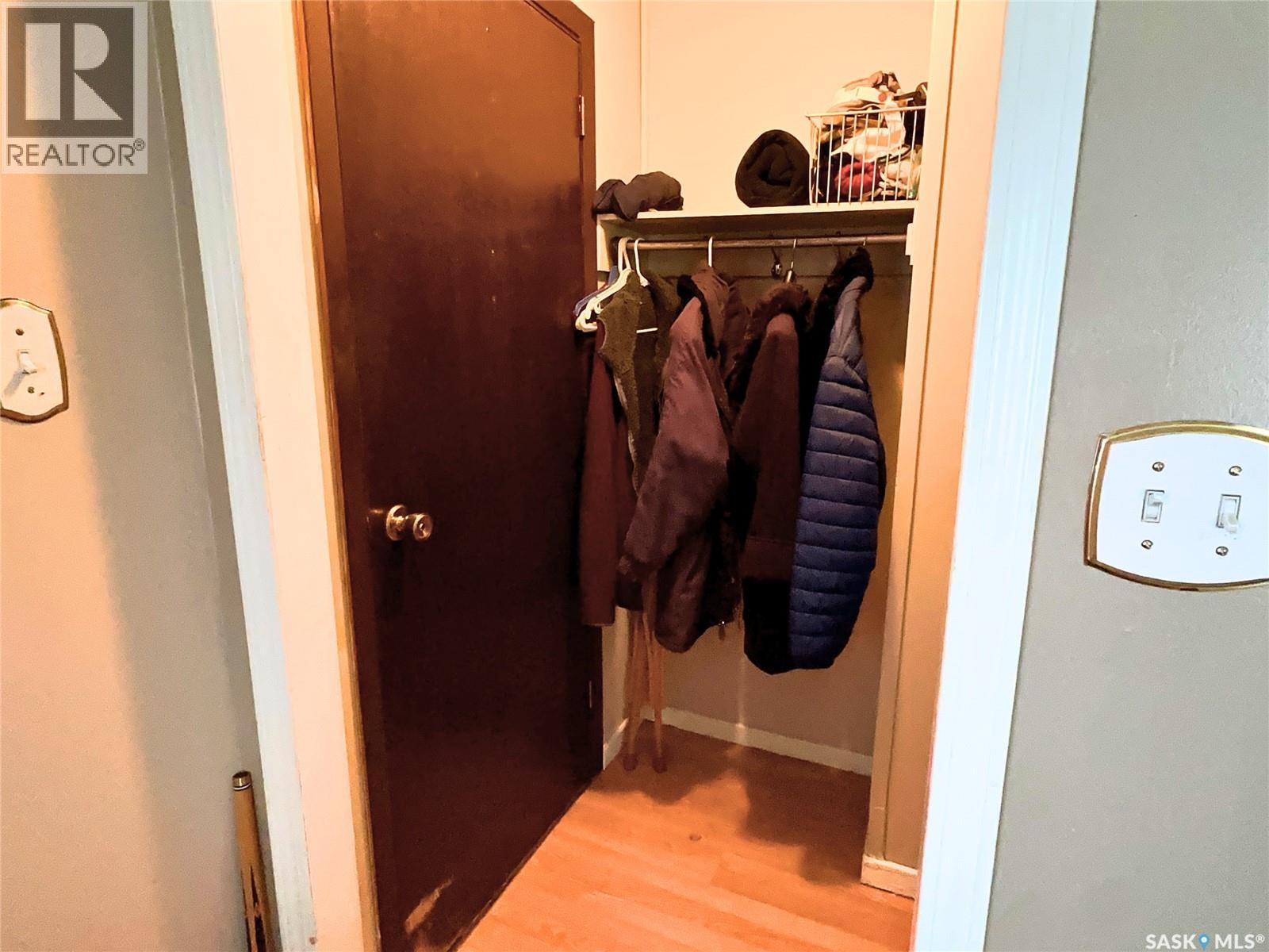 249 6th STREET E - 30