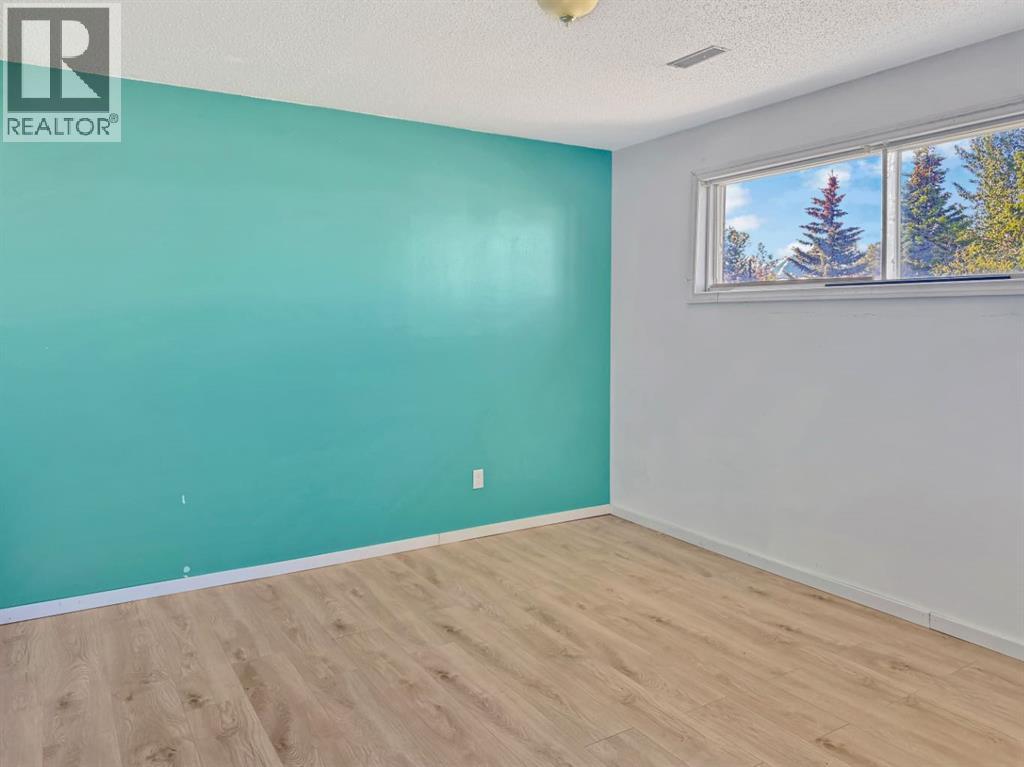 10918 97 Avenue - 15