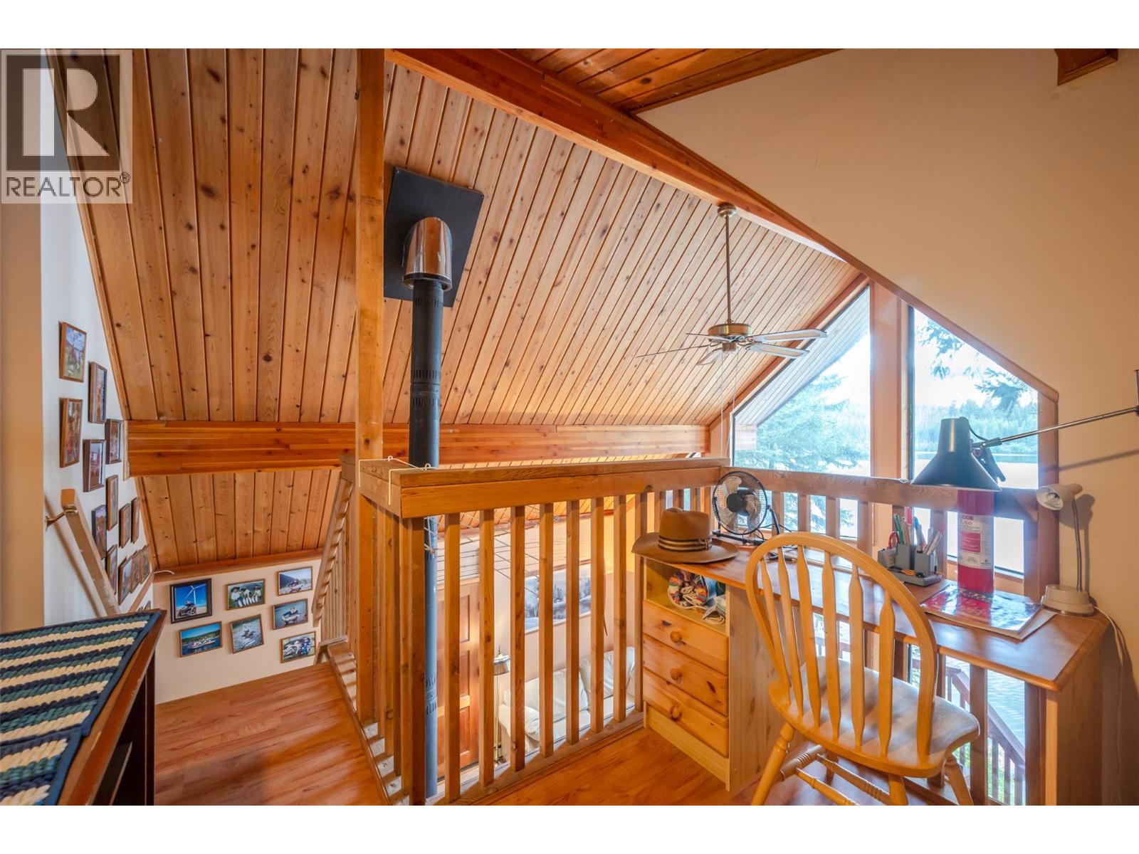 272 Link Lake Road, Princeton
