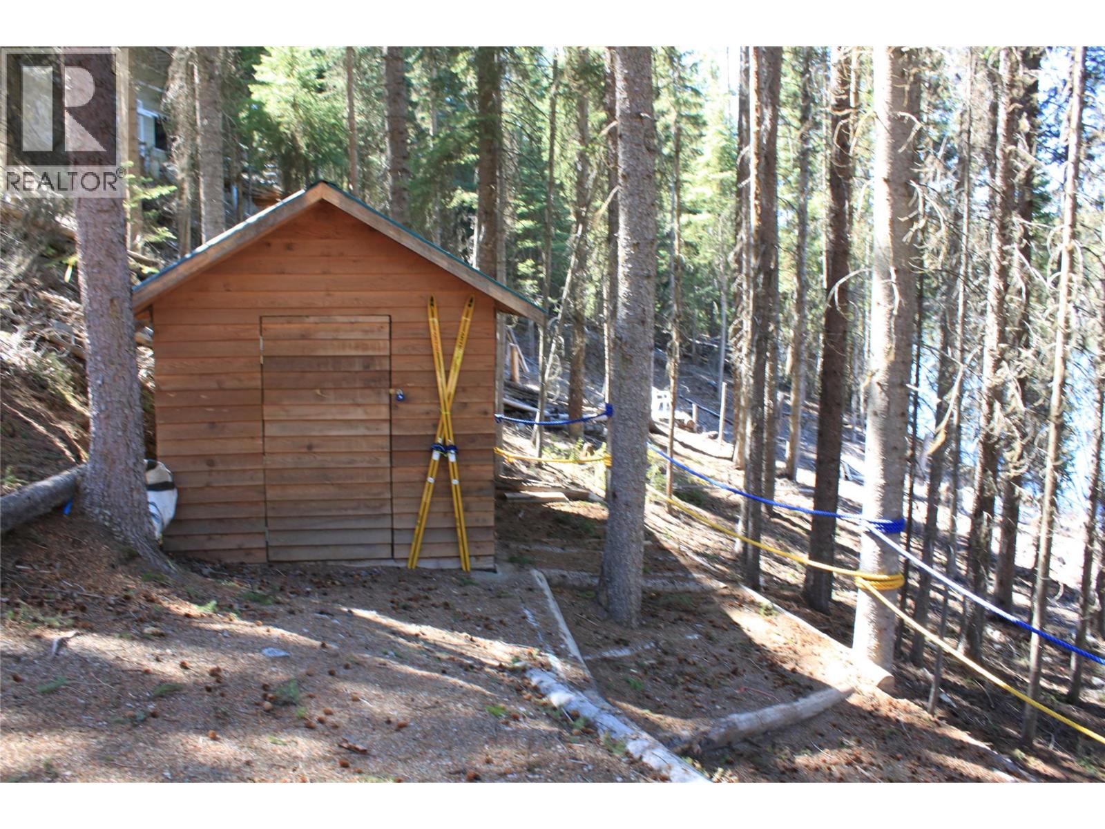 272 Link Lake Road, Princeton