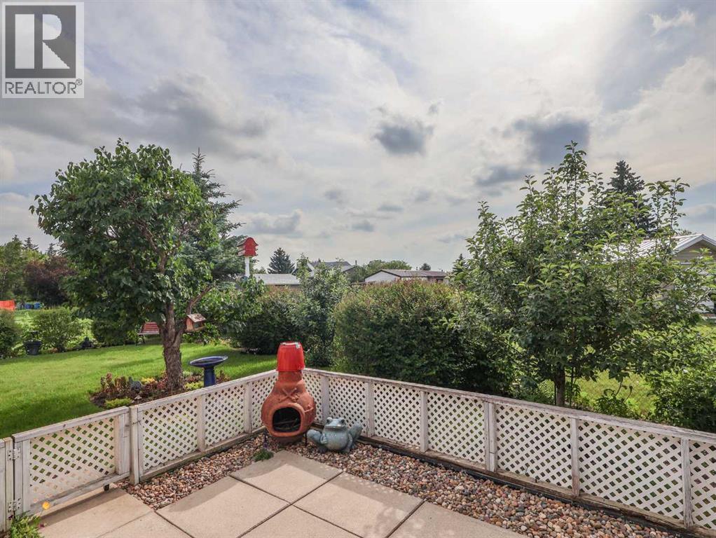5910 Spruce Park Crescent - Image 38