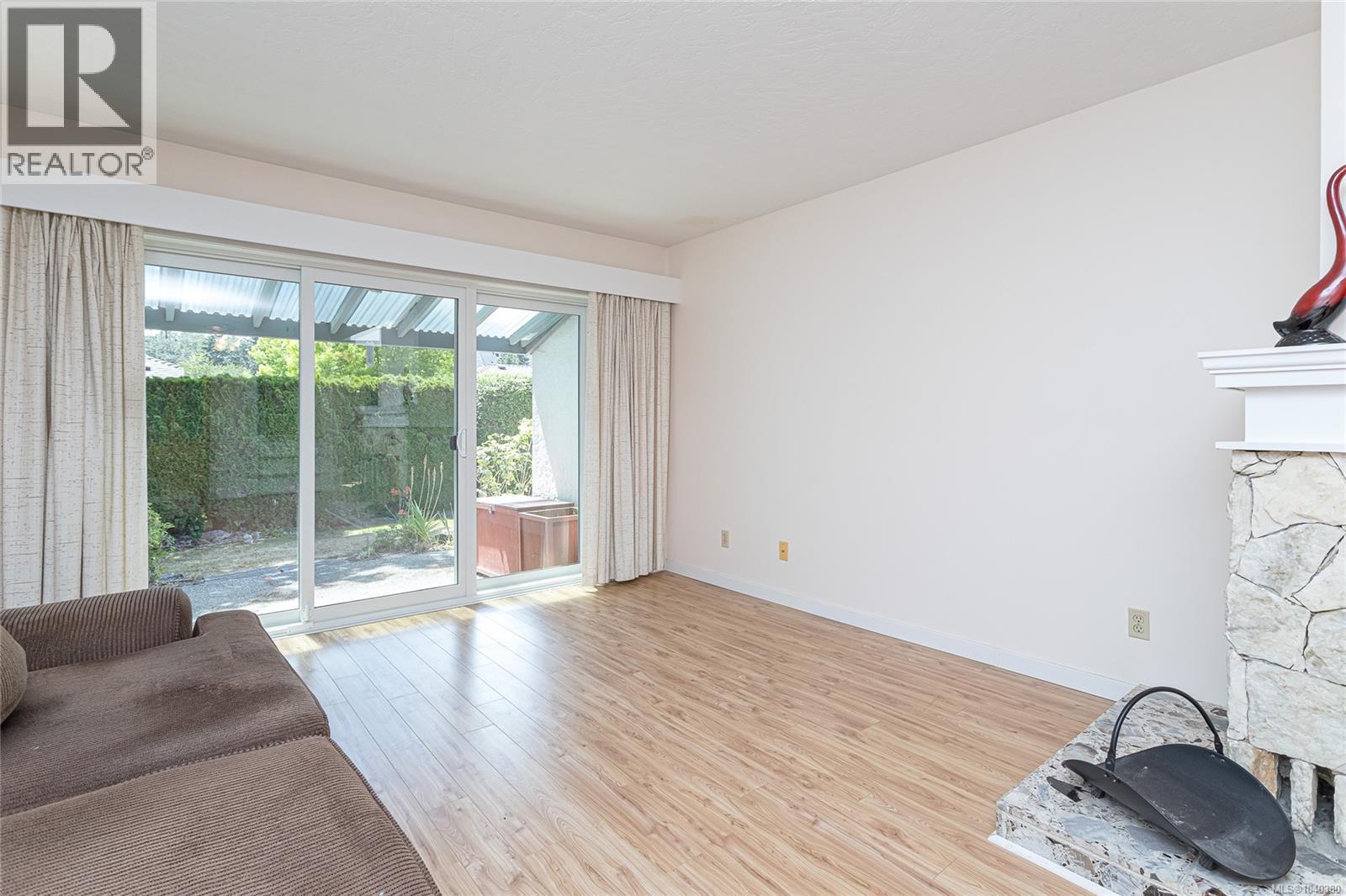 #2 4140 Interurban Rd - 12