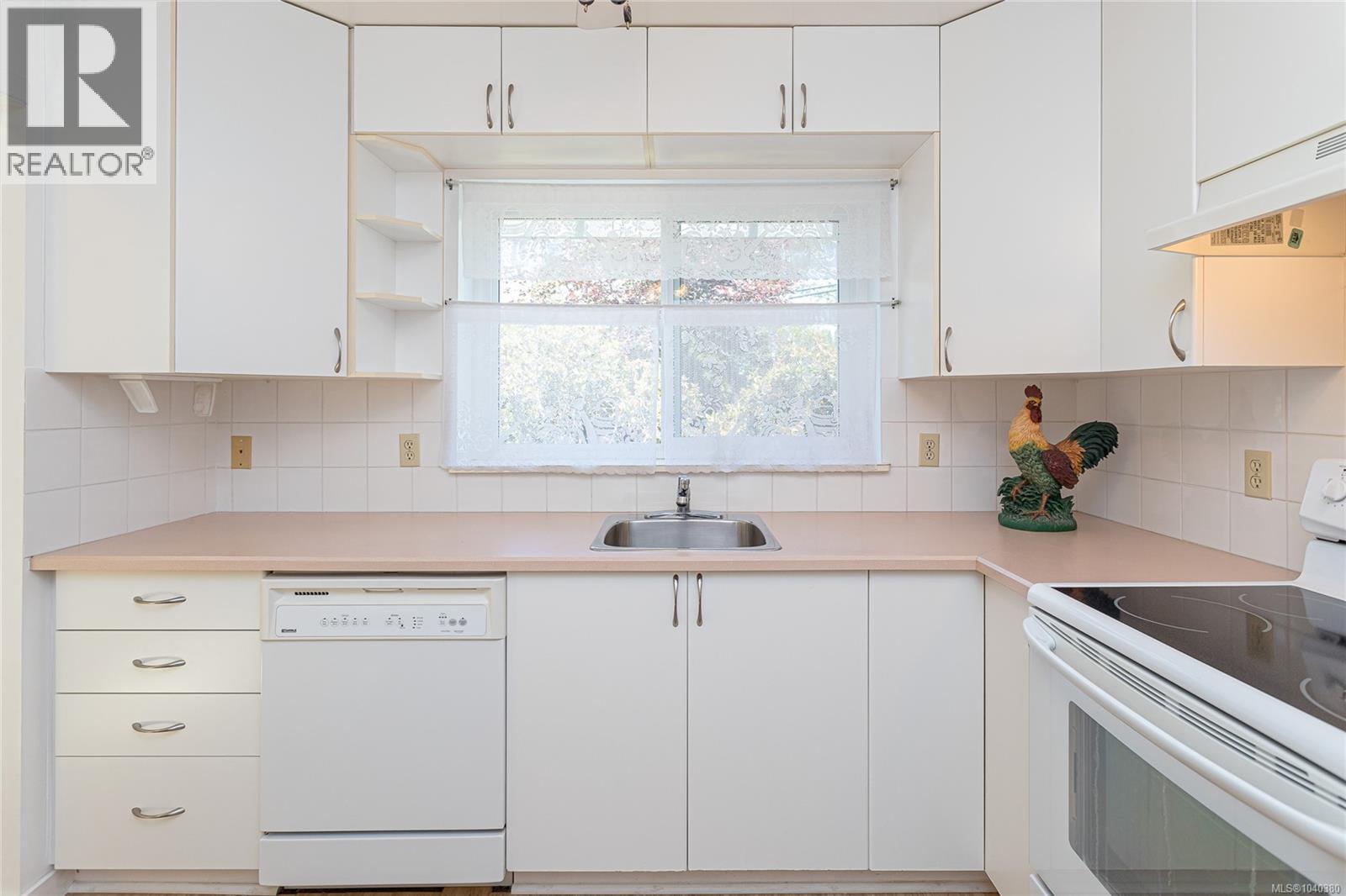 #2 4140 Interurban Rd - 20