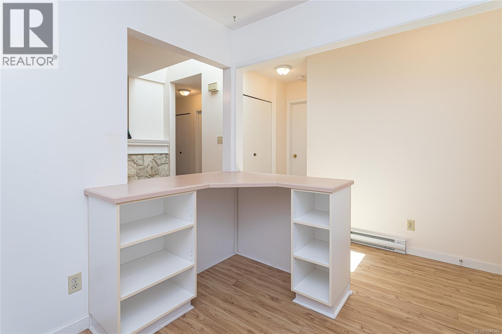 #2 4140 Interurban Rd - 21