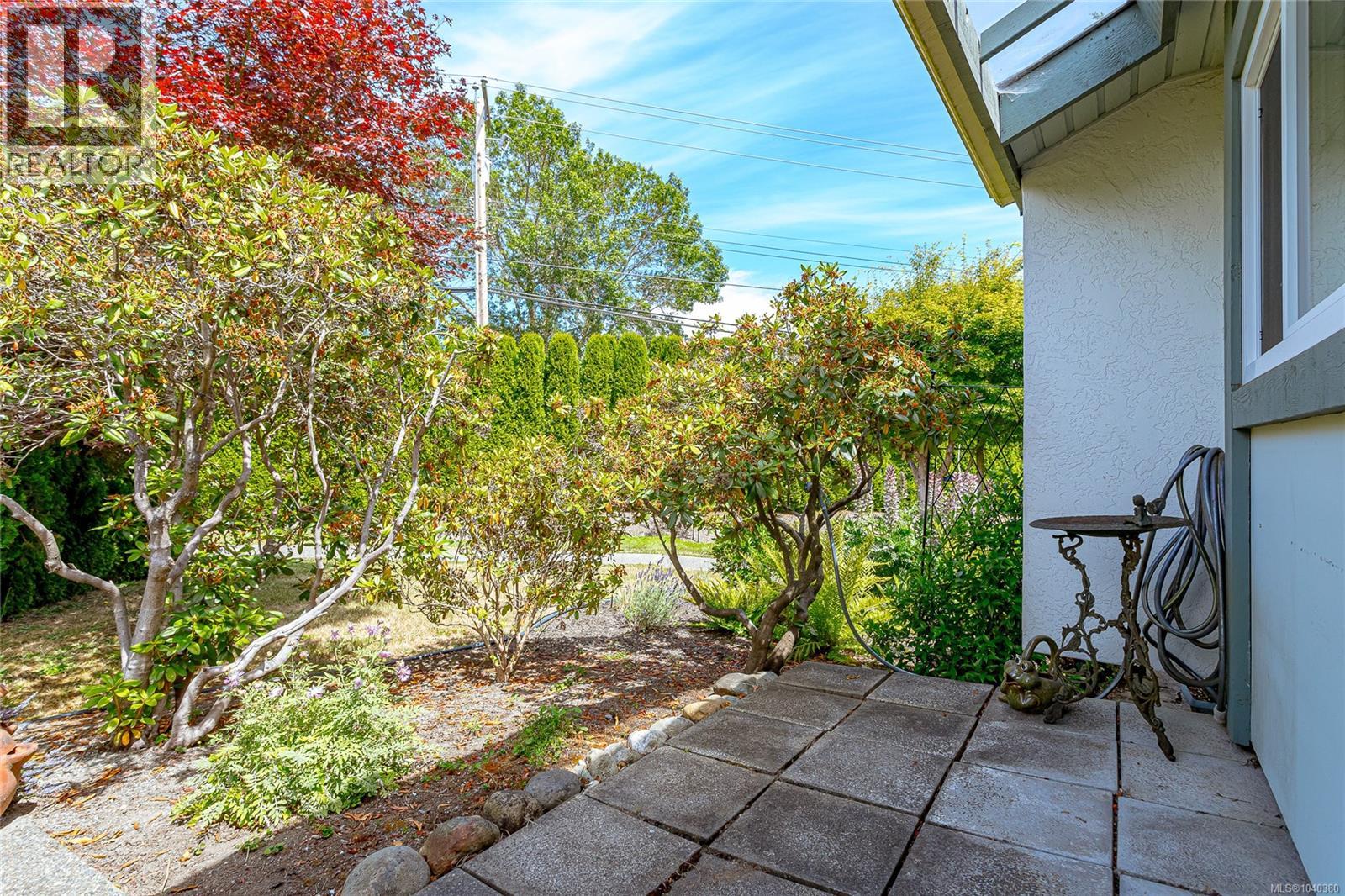 #2 4140 Interurban Rd - 9