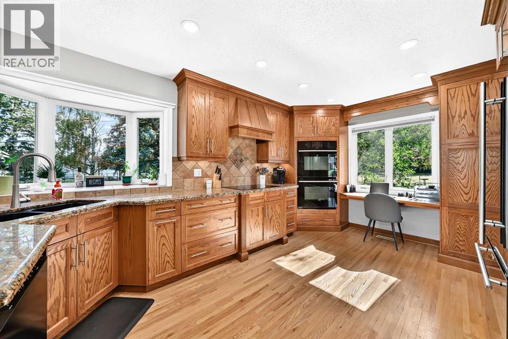 10416 Mapleridge Crescent SE - Image 14