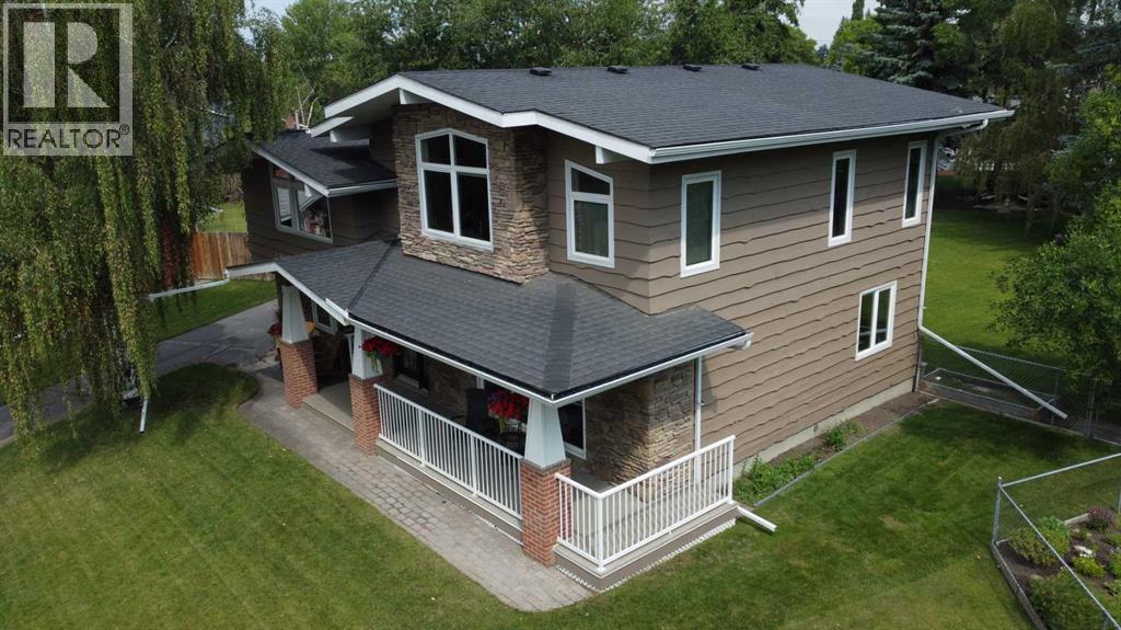 10416 Mapleridge Crescent SE - Image 6