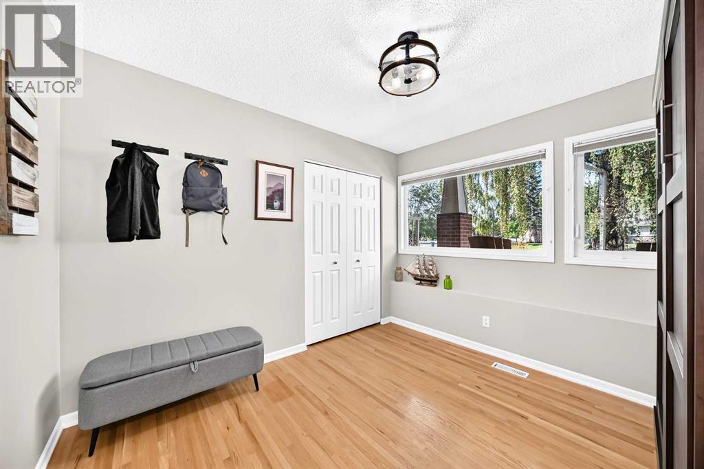 10416 Mapleridge Crescent SE - Image 22