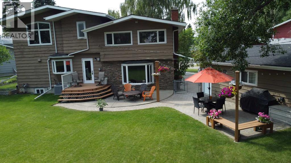 10416 Mapleridge Crescent SE - Image 45