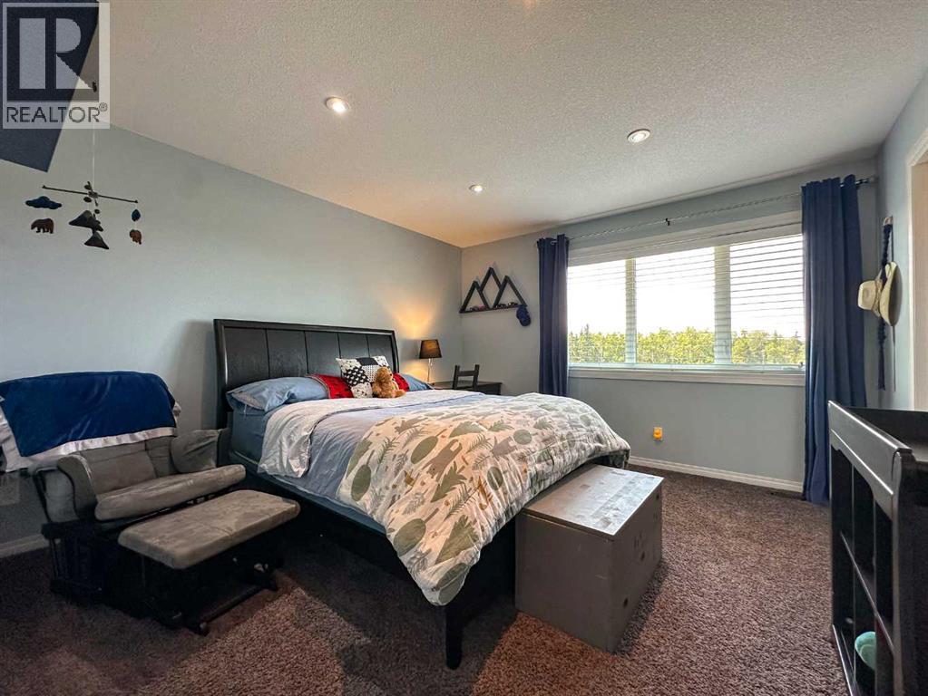2 Hidden Valley Close - 32