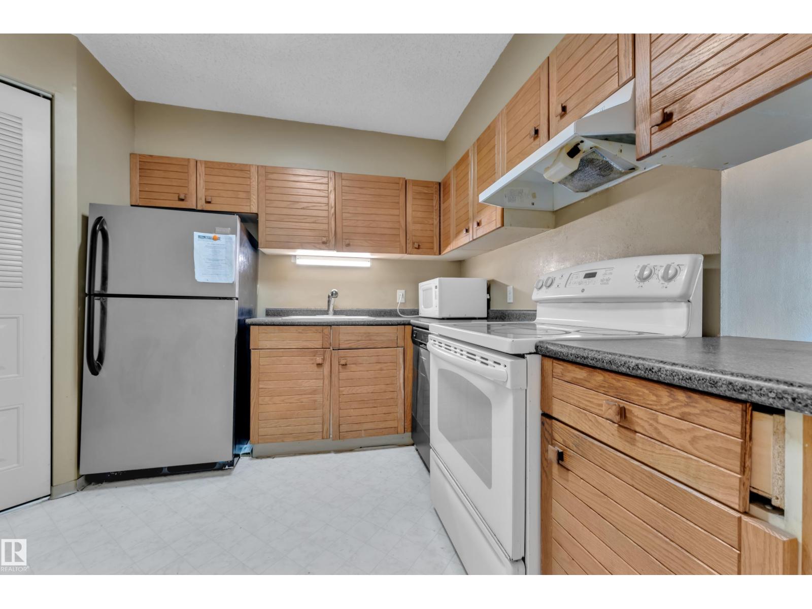 #608 10149 SASKATCHEWAN DR NW - 10