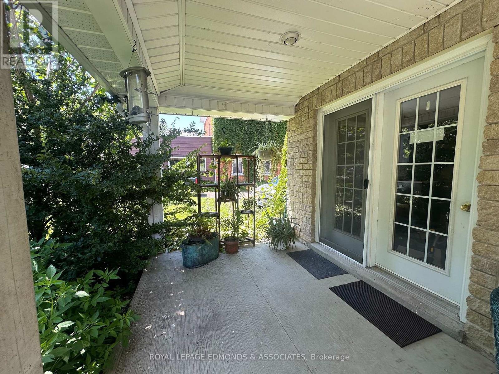 146 MARY STREET - 36