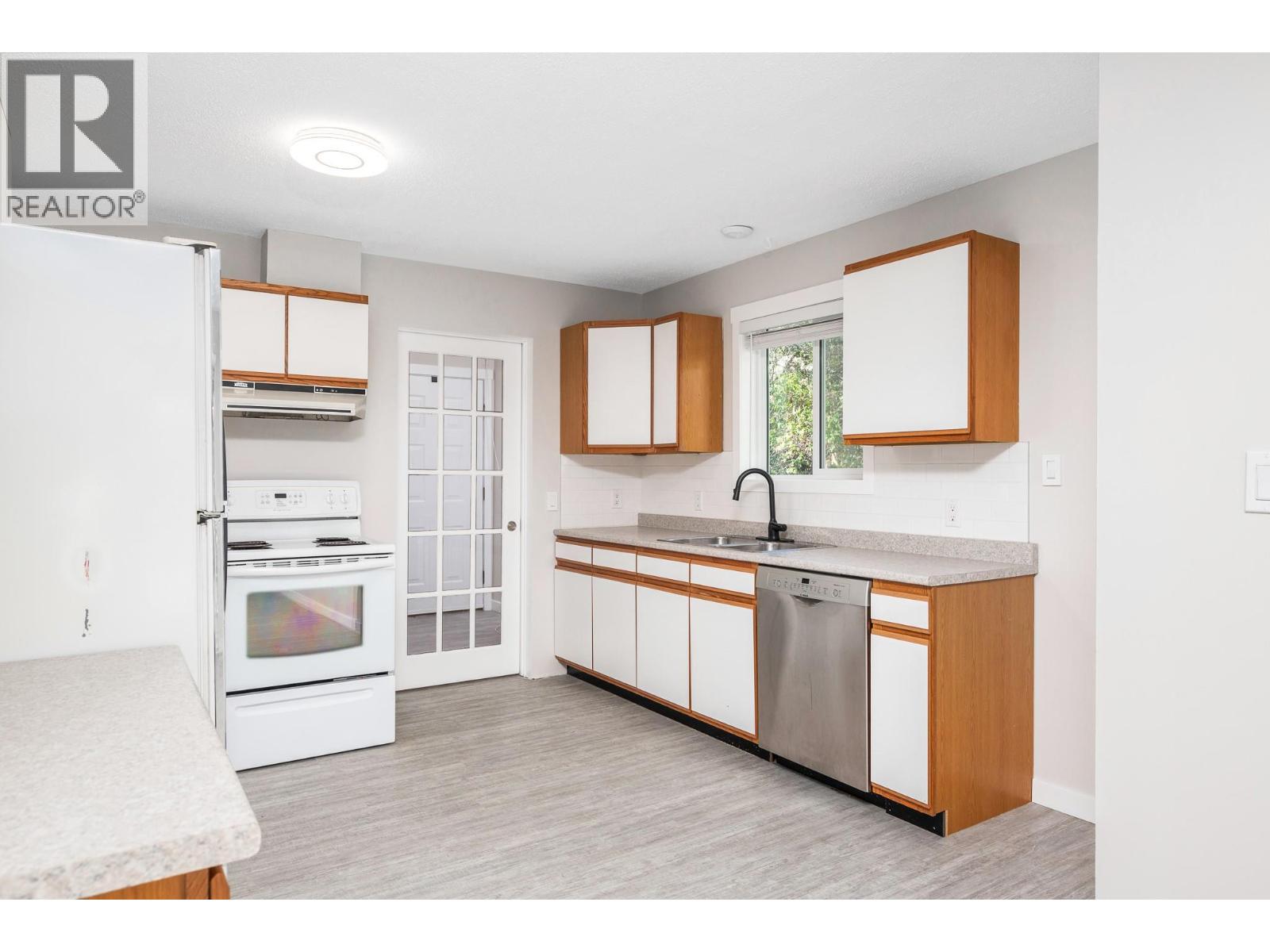 7778 Okanagan Landing Road - 6