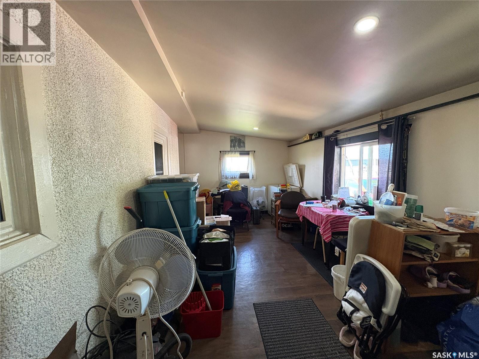 561 18th STREET E - 11