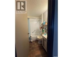 Laundry room - 561 18th Street E, Prince Albert, SK S6V1H8 Photo 9