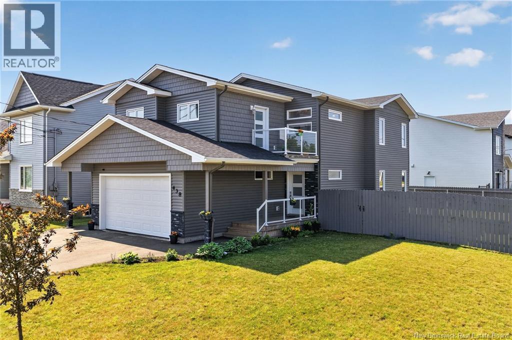 438 Maplehurst Drive - 1