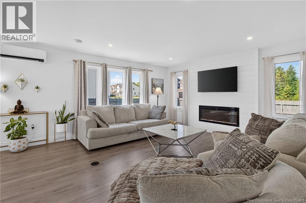 438 Maplehurst Drive - 24