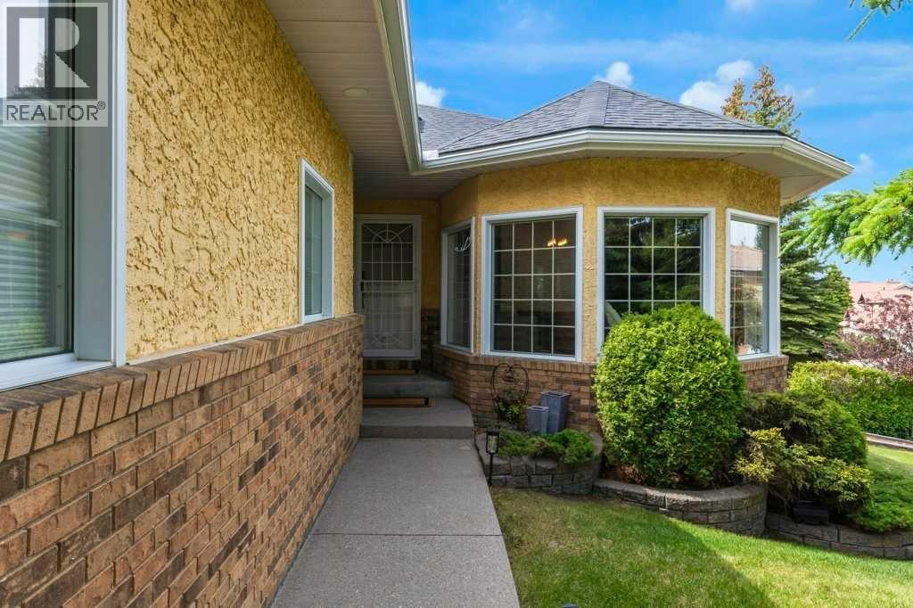 63 Edenstone Way NW - 2