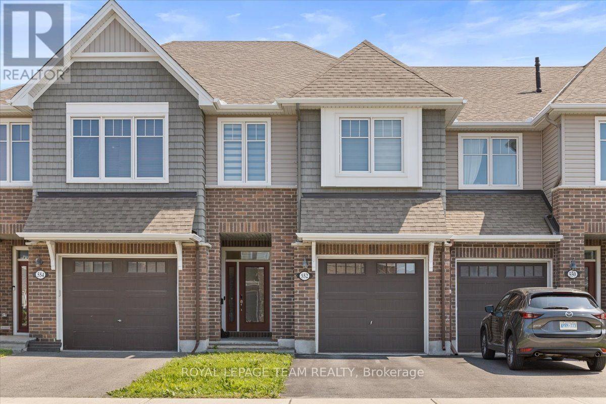 552 JACKDAW AVENUE - 1