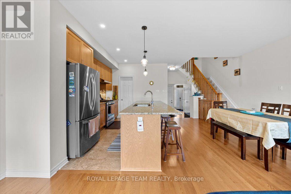 552 JACKDAW AVENUE - 11