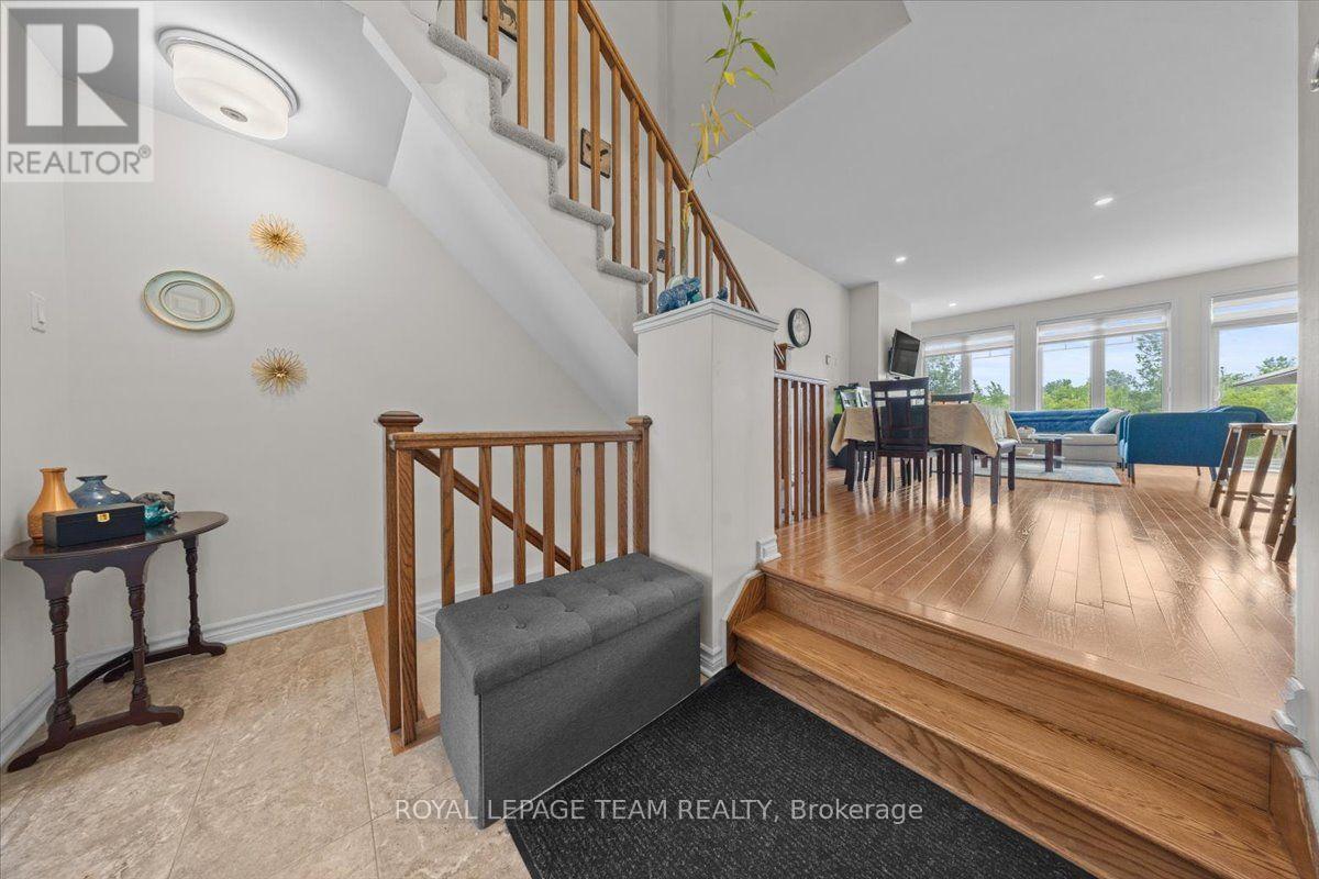 552 JACKDAW AVENUE - 5