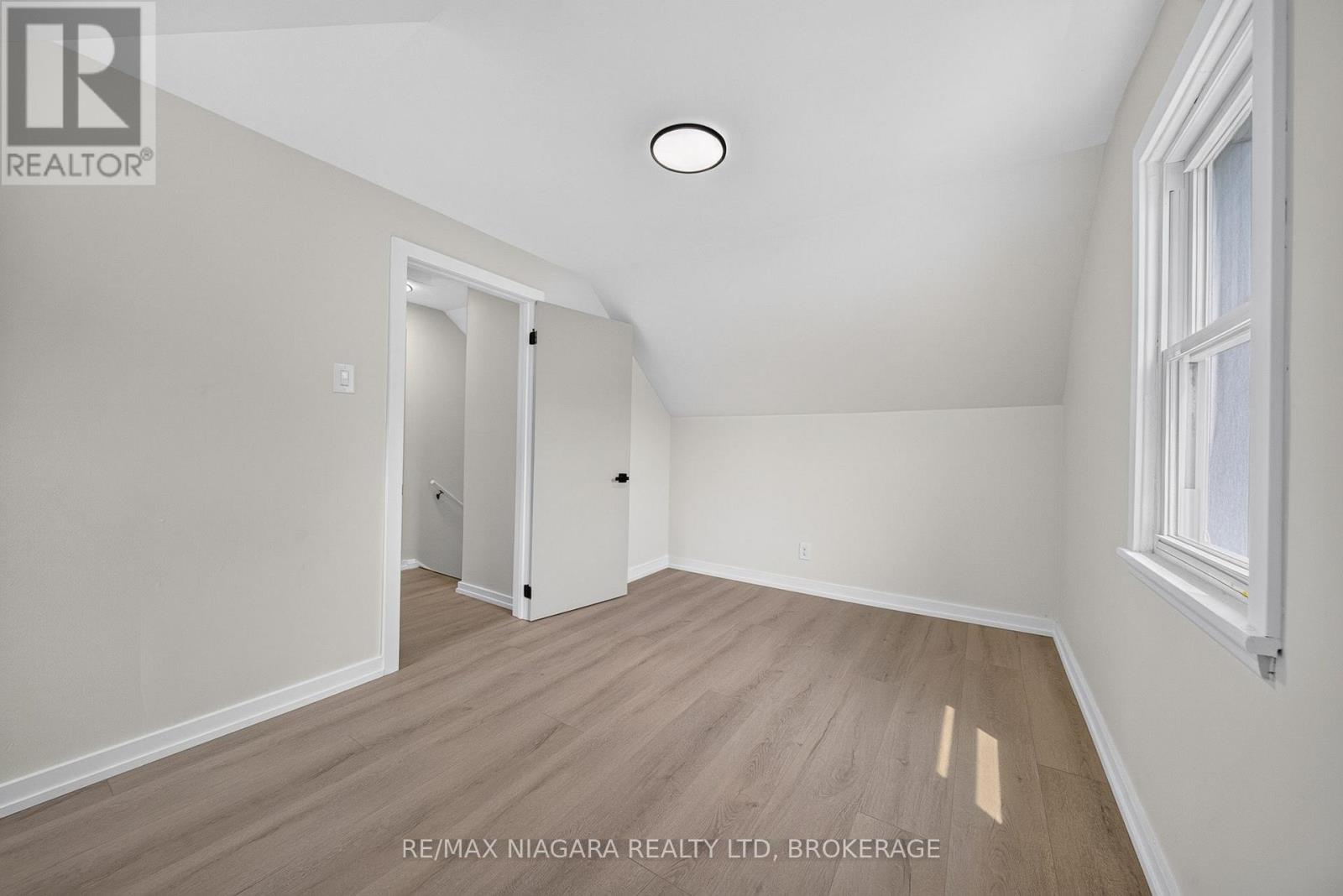 7072 DELL AVENUE - 21