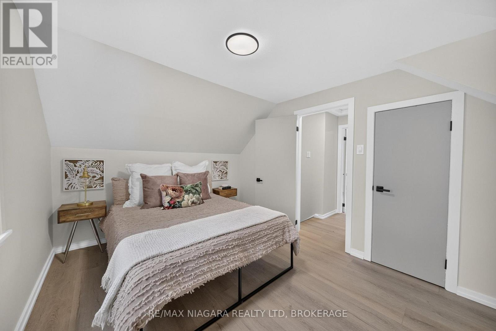 7072 DELL AVENUE - 22