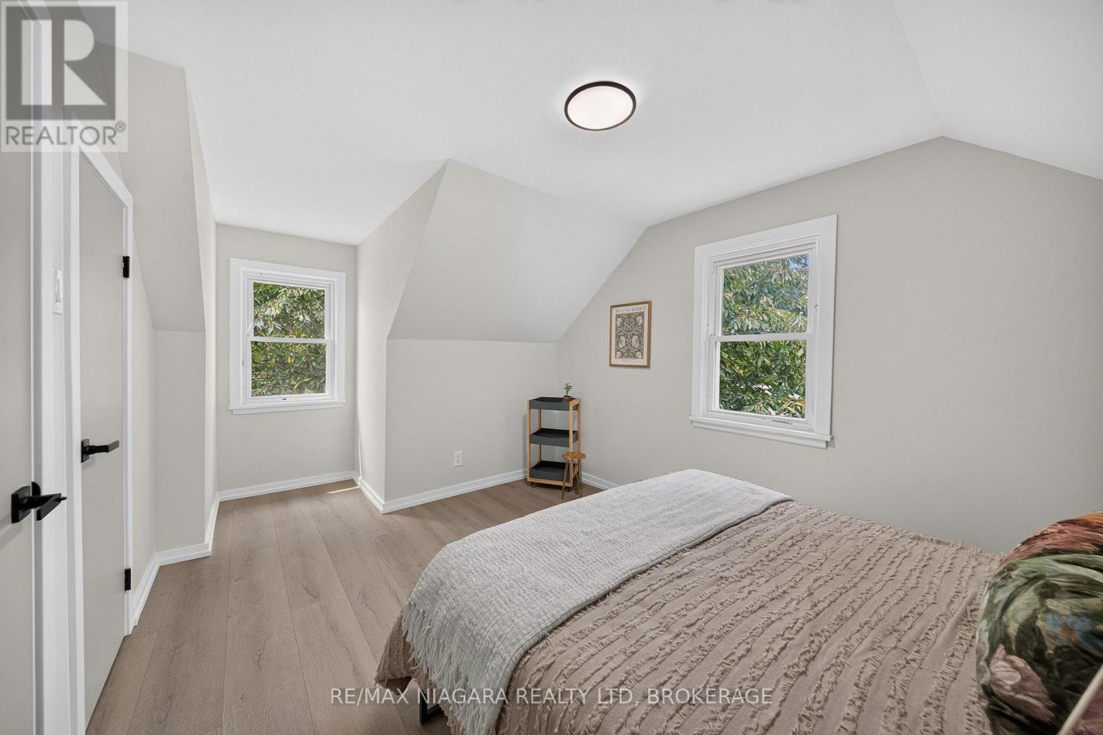 7072 DELL AVENUE - 23