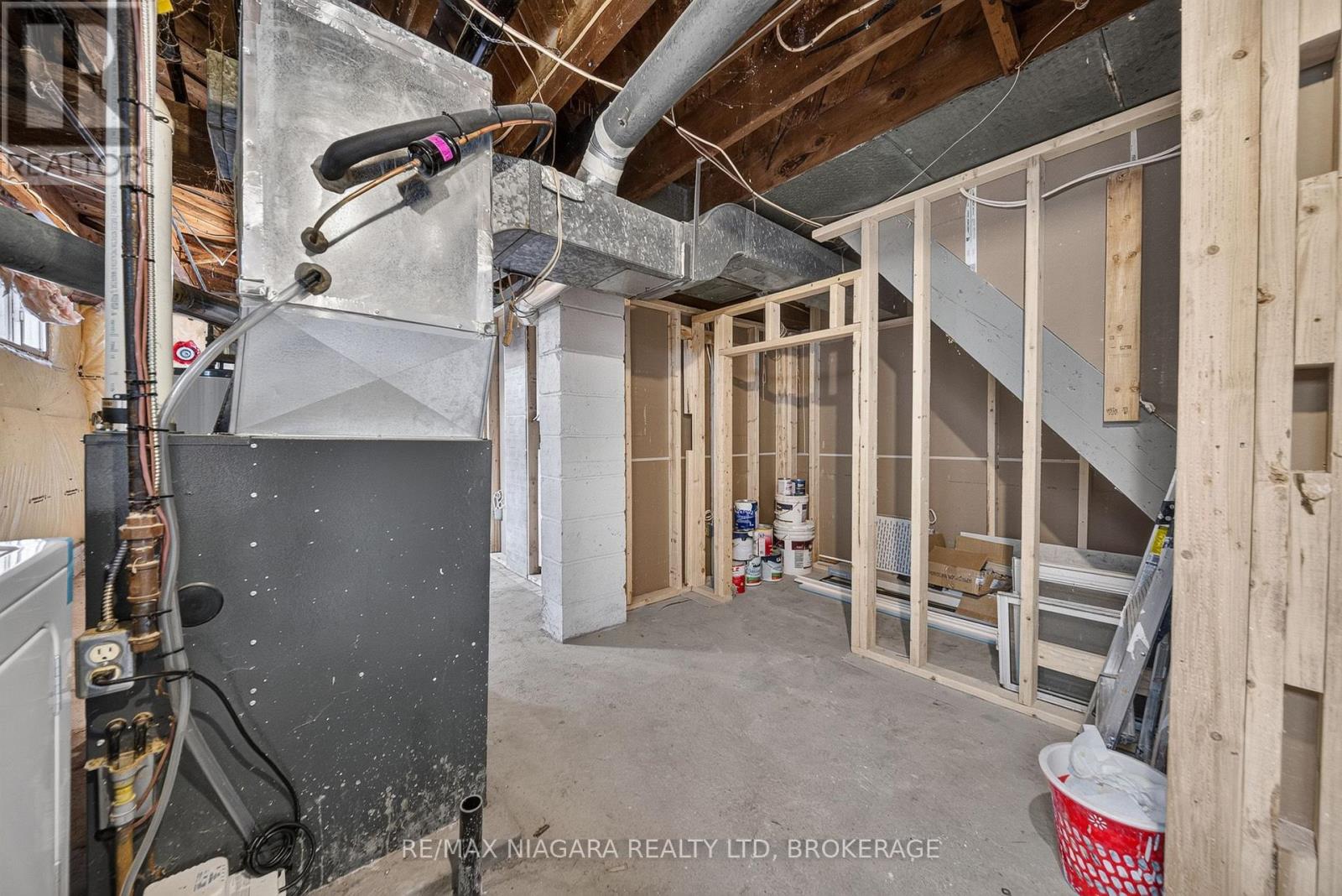7072 DELL AVENUE - 31