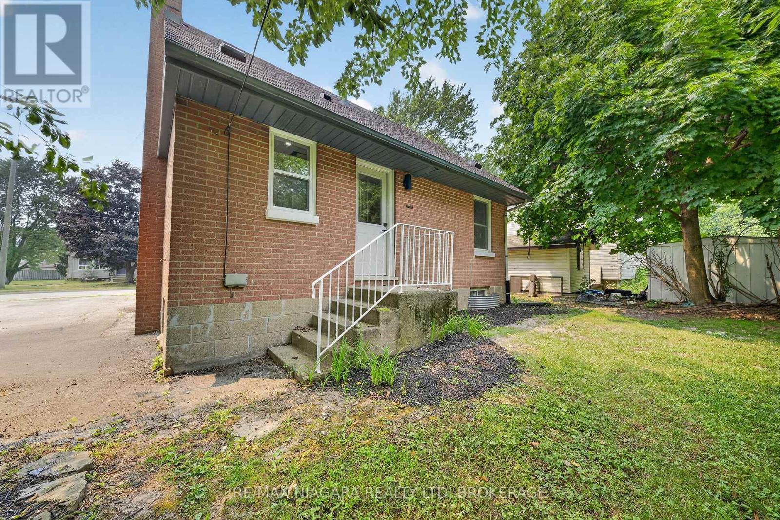 7072 DELL AVENUE - 32
